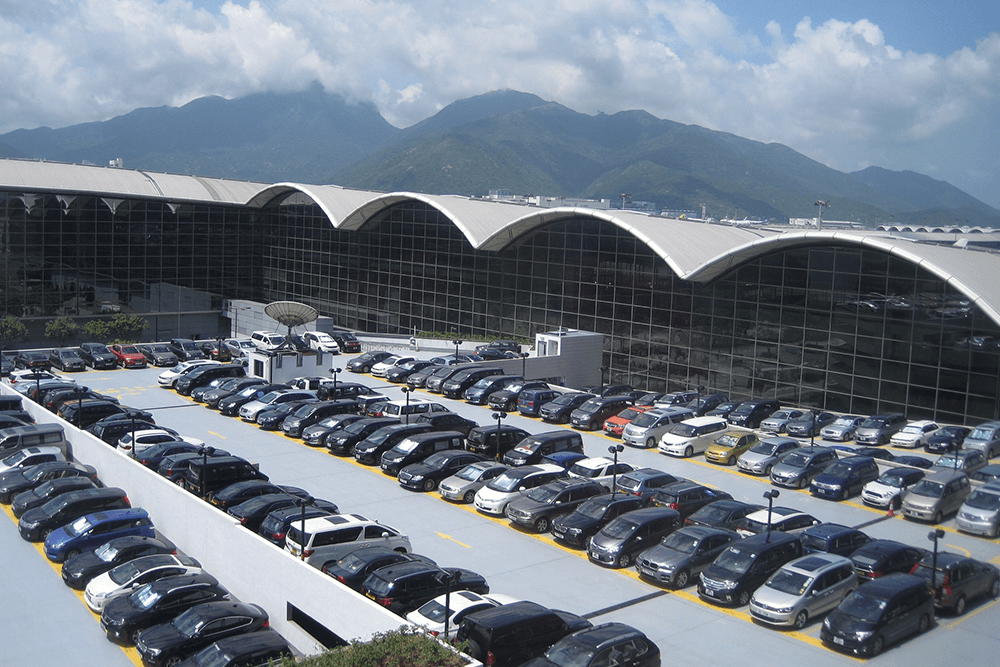 Steps to Avoid Damaging Your Vehicle in a Parking Lot